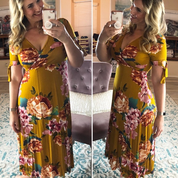 ❗️Last 1! SMALL Black Floral Midi Dress - Picture 3 of 3